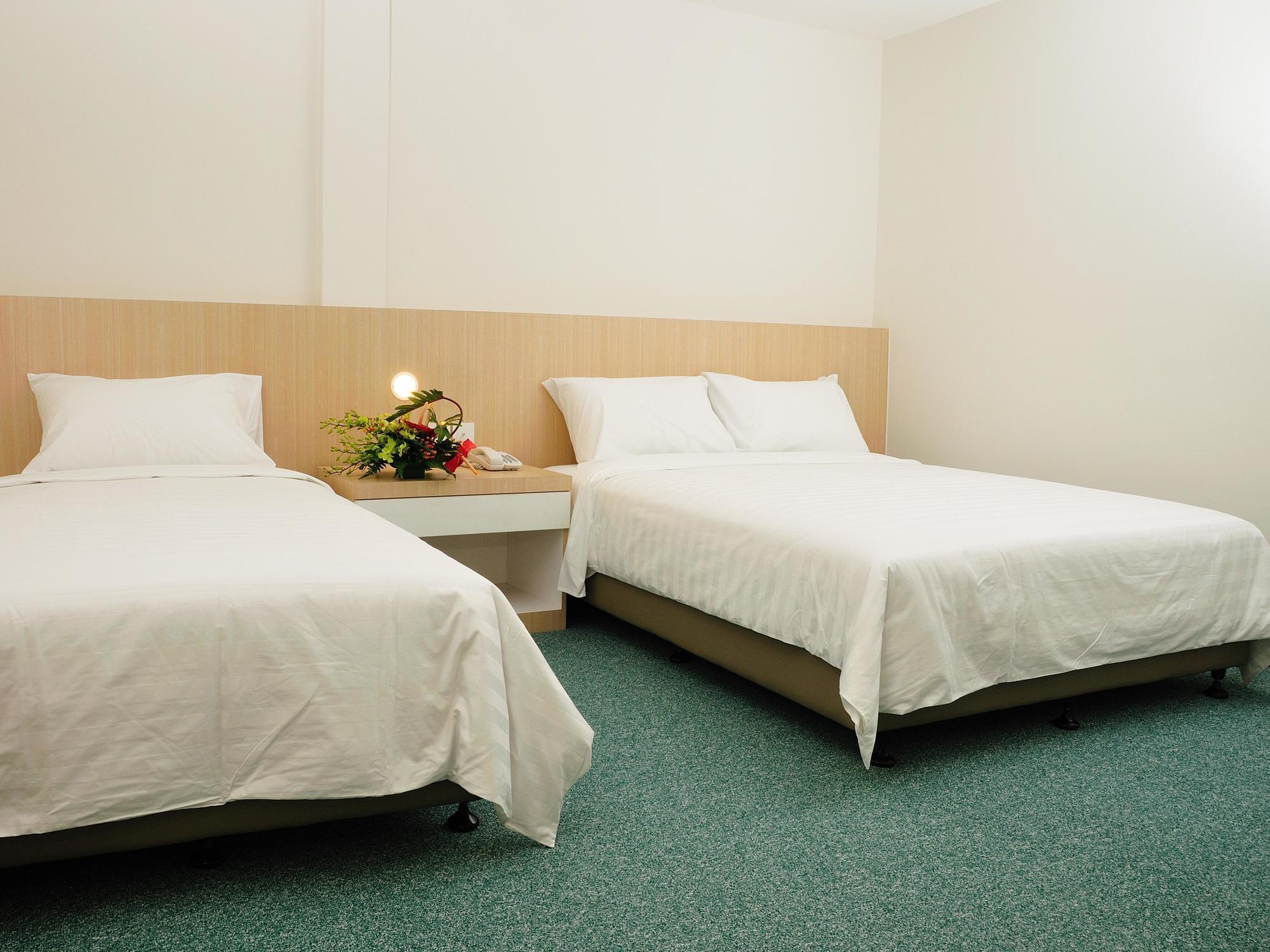 Phoenix Hotel 쿠알라룸푸르 외부 사진